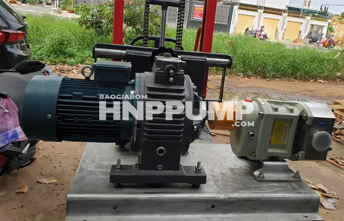 bơm cánh khế thự phẩm cũ