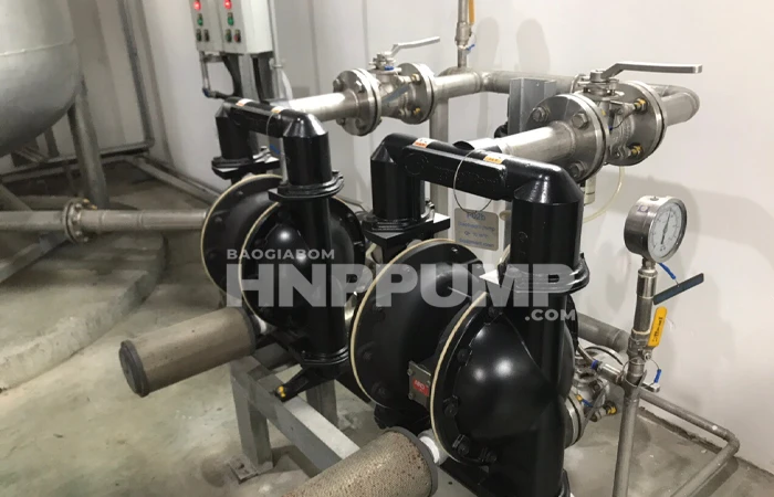 bơm màng khí nén thân nhựa