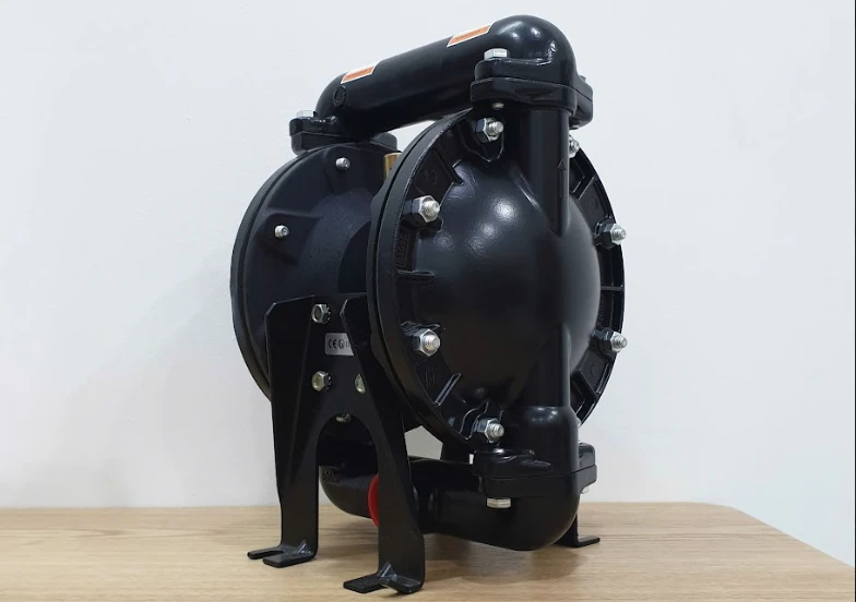 địa chỉ bán bơm màng aro