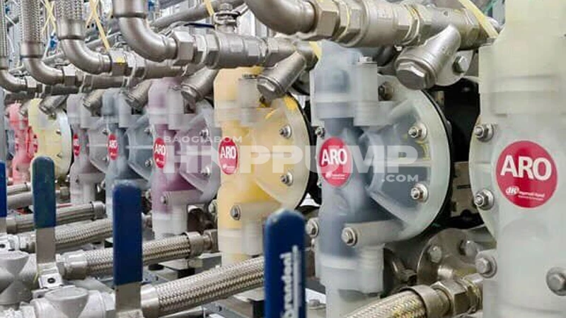 bơm màng khí nén aro bơm xi măng lỏng