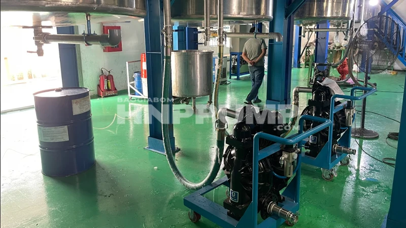 bơm màng husky giá rẻ hnp pump