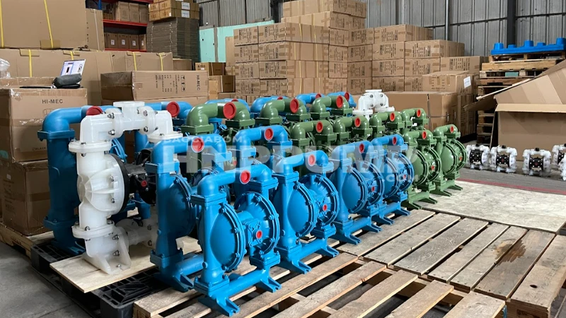 kho hàng bơm màng khí nén tại HNP PUMP