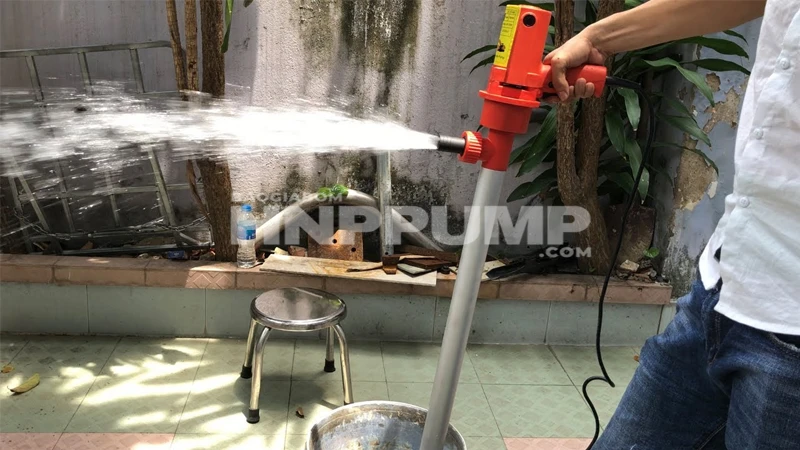 test vận hành bơm thùng phuy điện